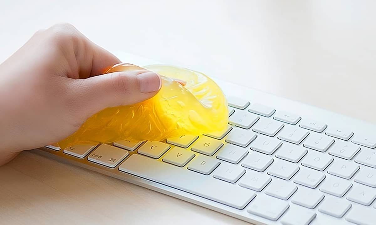Comment nettoyer un clavier d'ordinateur en profondeur ?