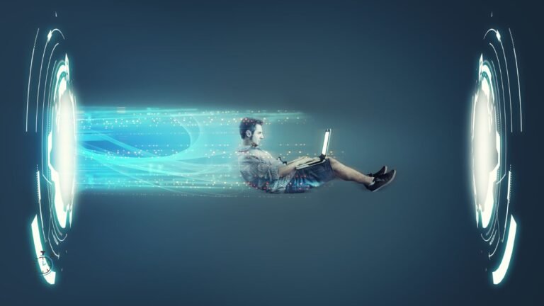 un homme avec son ordinateur sur les genoux dans une acceleration temporelle